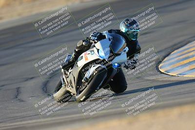 media/Oct-06-2024-Race Pace (Sun) [[d7d39ec7ad]]/1-Turn 10 (730am)/